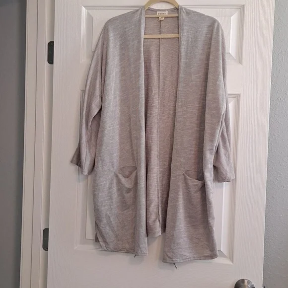 ⌛️ Cardigan 2/11 - Picture 1 of 7